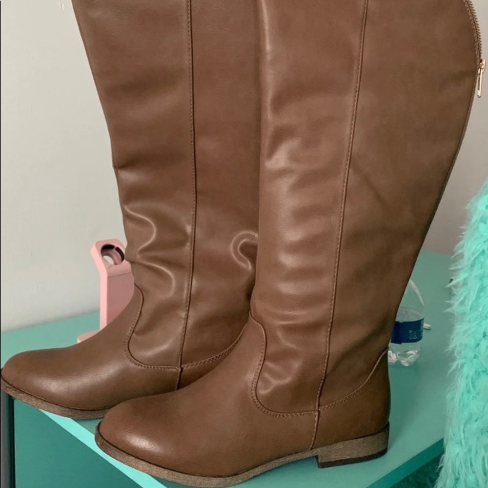 women calf boot